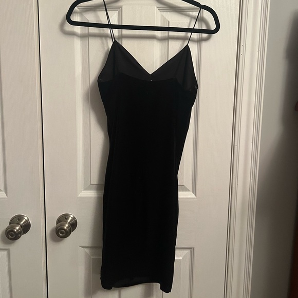 Velvet mini dress - Picture 3 of 3